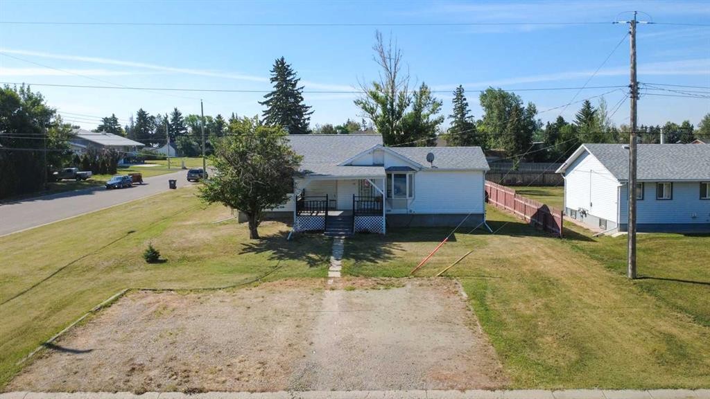 180 E 400 N, Raymond, AB - Outdoor