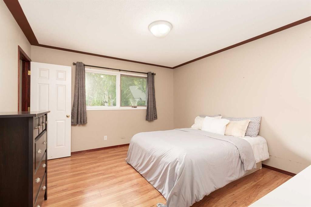 258 Mcdermott Road, Coalhurst, AB - Indoor Photo Showing Bedroom