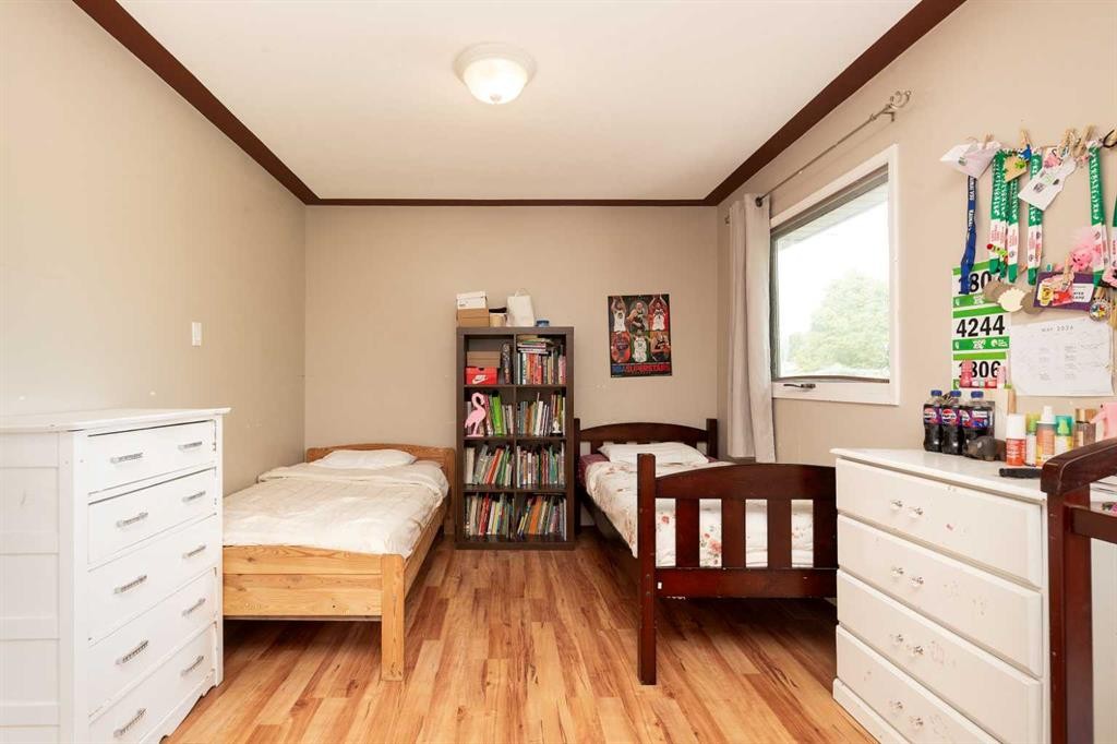 258 Mcdermott Road, Coalhurst, AB - Indoor Photo Showing Bedroom