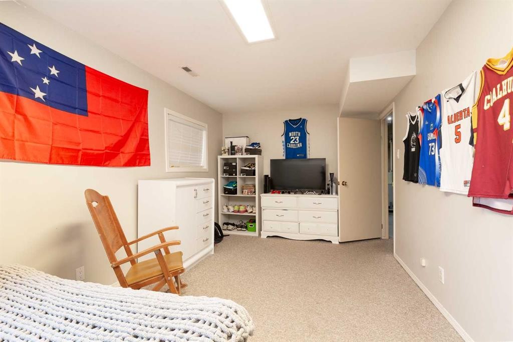 258 Mcdermott Road, Coalhurst, AB - Indoor Photo Showing Bedroom