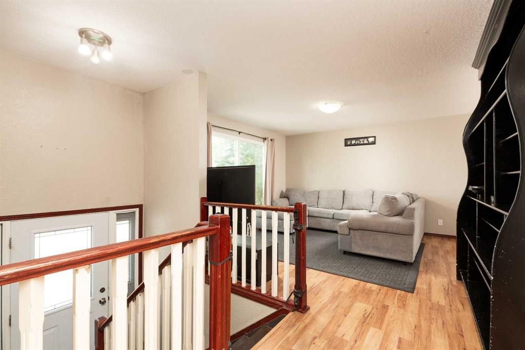258 Mcdermott Road, Coalhurst, AB - Indoor Photo Showing Other Room