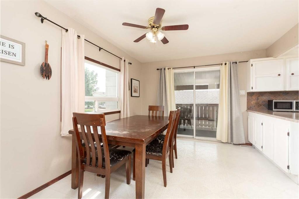 258 Mcdermott Road, Coalhurst, AB - Indoor Photo Showing Dining Room