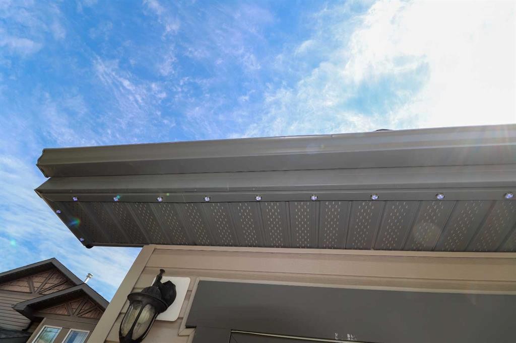 71 Coalbanks Gate West, Lethbridge, AB - Outdoor