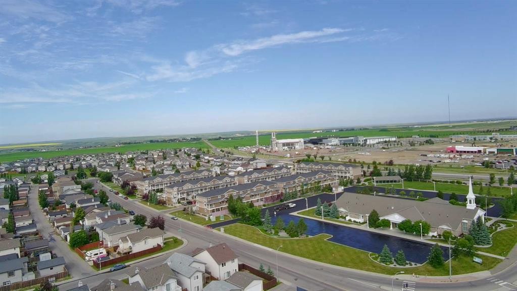 71 Coalbanks Gate West, Lethbridge, AB - Outdoor With View