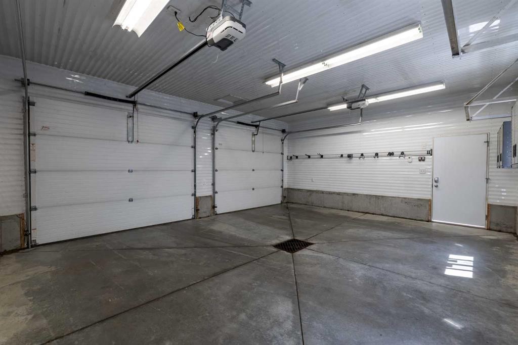 77 Blackfoot Crescent West, Lethbridge, AB