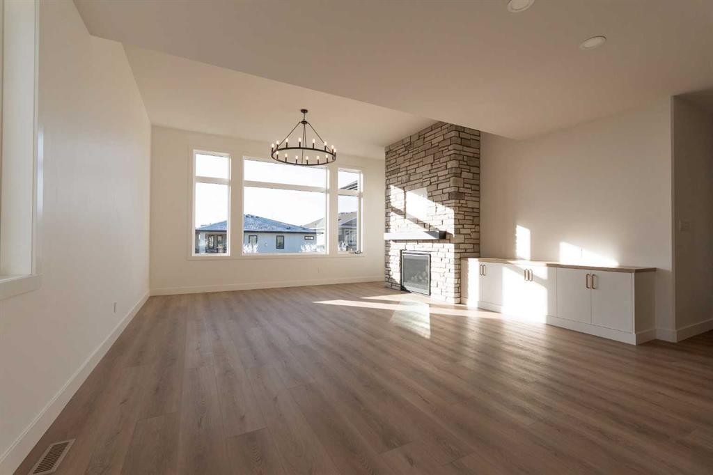 3076 21 Street, Coaldale, AB - Indoor