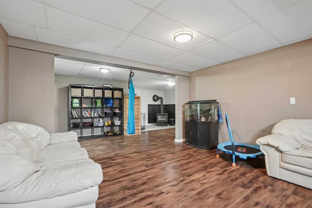 25021 Rge Rd 254, Cardston, AB - Indoor