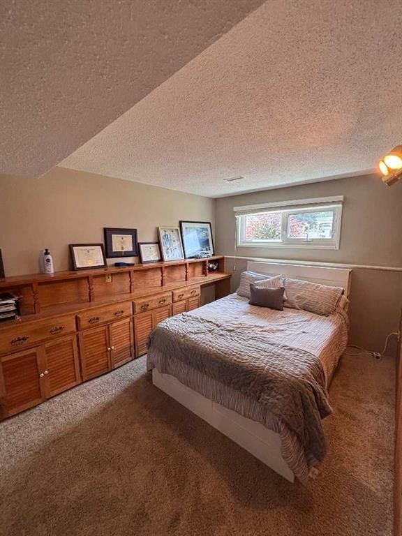 425 Normandy Road South, Lethbridge, AB