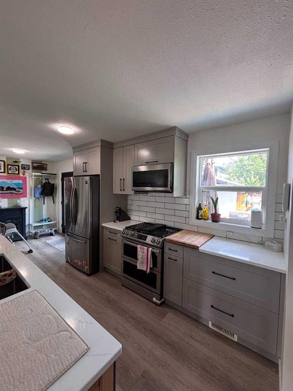 425 Normandy Road South, Lethbridge, AB