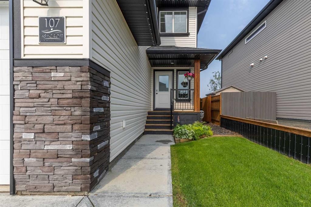 107 Westgate Drive, Coaldale, AB - Outdoor With Exterior