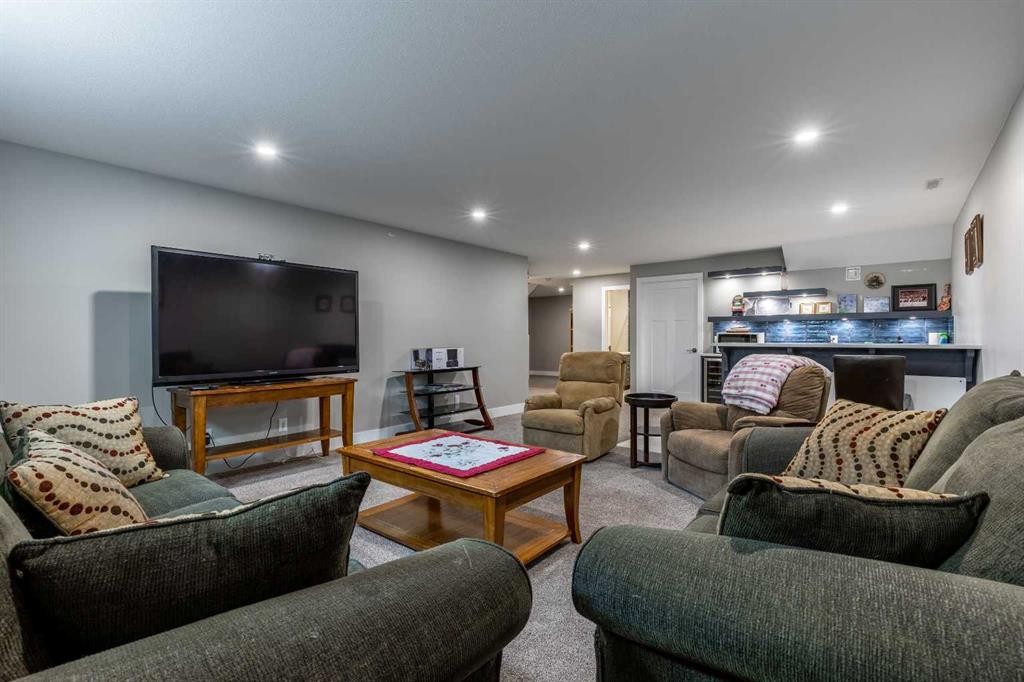 107 Westgate Drive, Coaldale, AB - Indoor