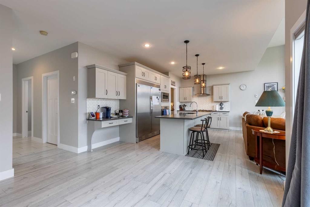 107 Westgate Drive, Coaldale, AB - Indoor Photo Showing Other Room