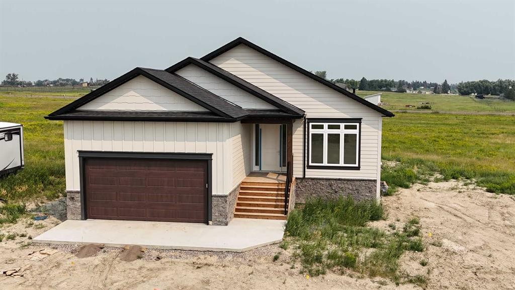 919 Fairway Boulevard, Cardston, AB - Outdoor