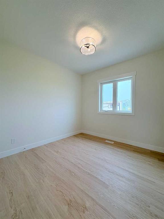 919 Fairway Boulevard, Cardston, AB - Indoor Photo Showing Other Room