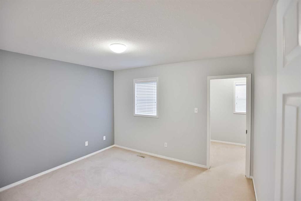 16-720 Heritage Boulevard West, Lethbridge, AB - Indoor Photo Showing Other Room