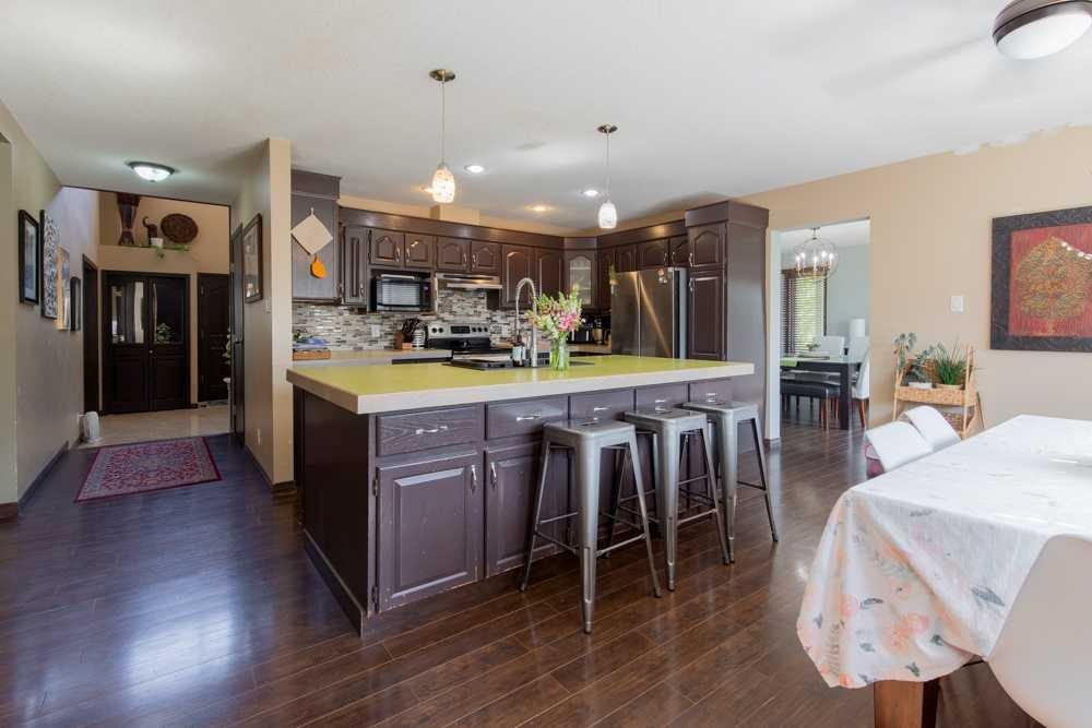 5-94046 Highway 843, Rural Lethbridge County, AB - Indoor