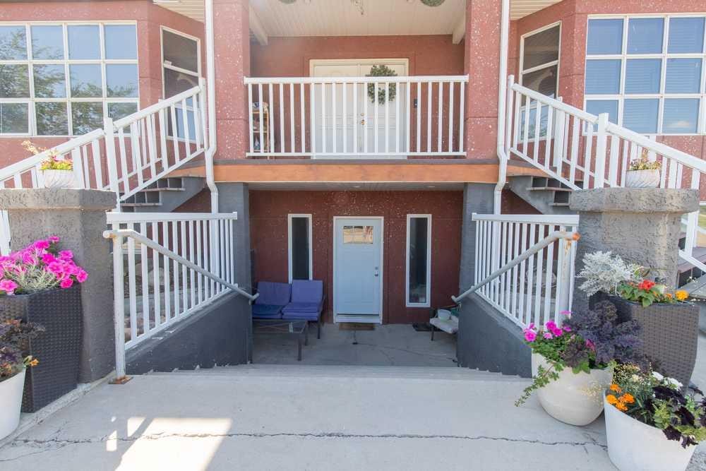 5-94046 Highway 843, Rural Lethbridge County, AB - Outdoor With Balcony With Exterior