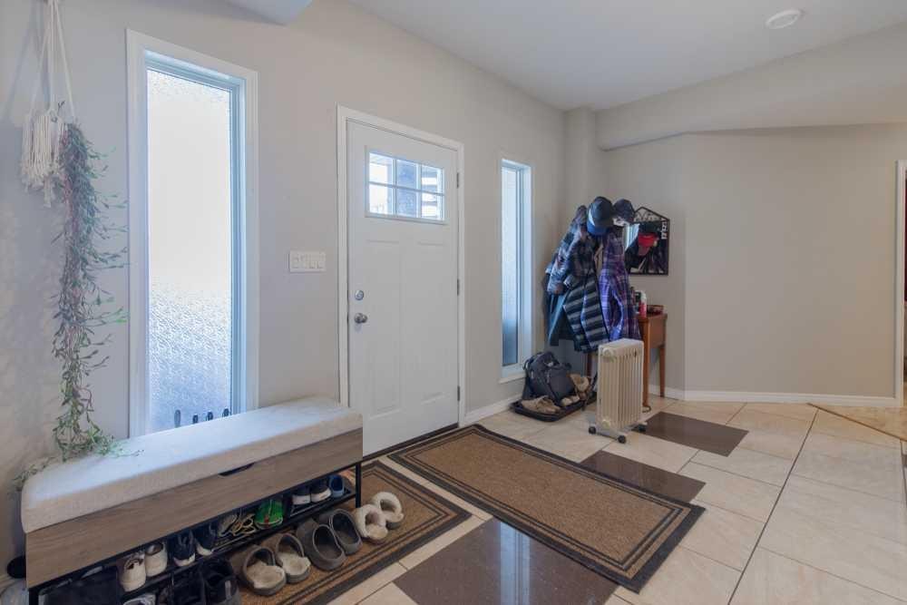 5-94046 Highway 843, Rural Lethbridge County, AB - Indoor Photo Showing Other Room