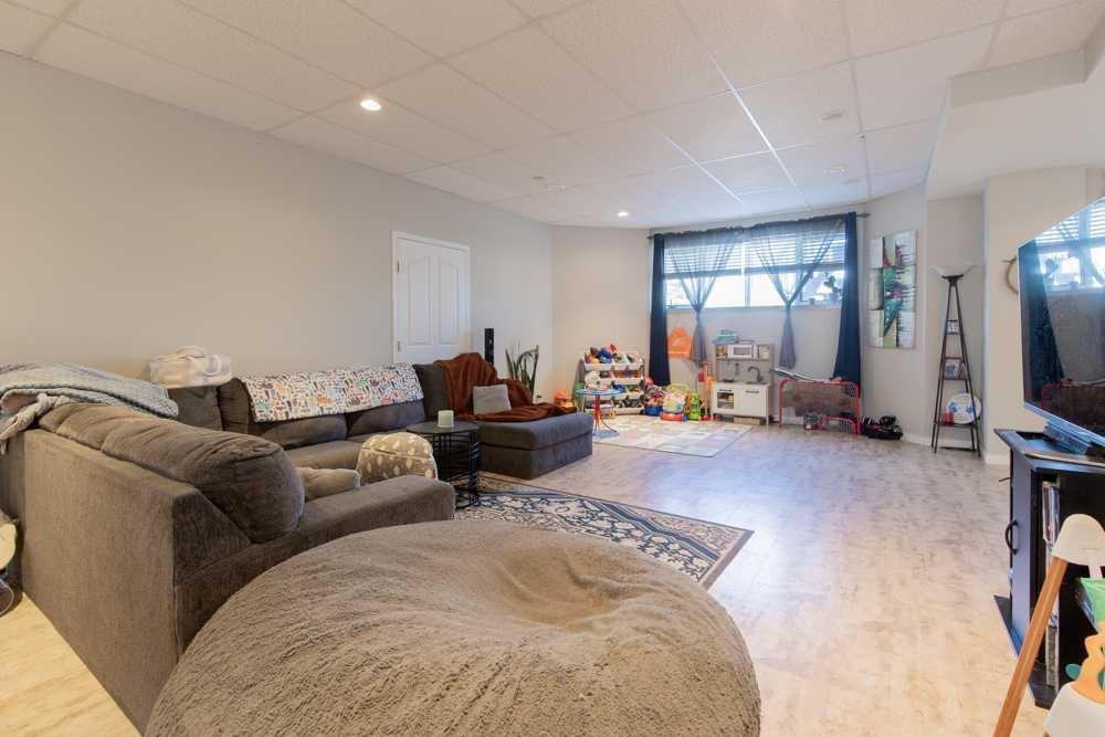 5-94046 Highway 843, Rural Lethbridge County, AB - Indoor