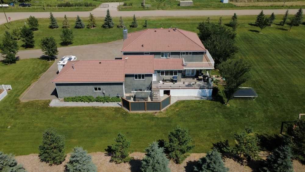 5-94046 Highway 843, Rural Lethbridge County, AB - Outdoor With Deck Patio Veranda