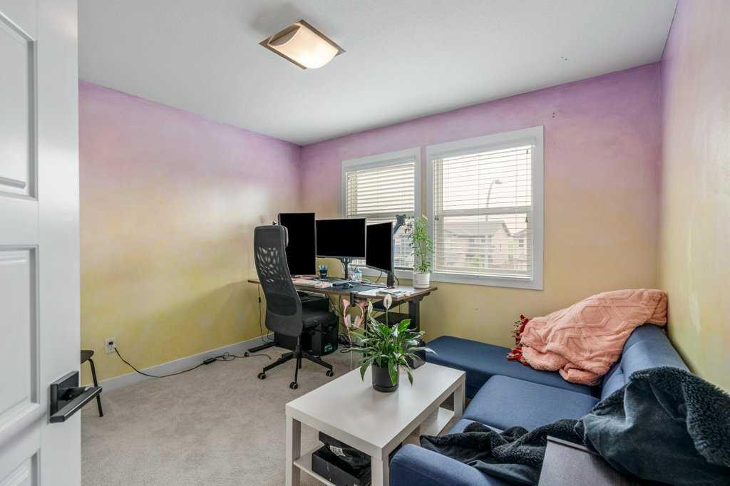 855 Miners Boulevard West, Lethbridge, AB - Indoor Photo Showing Office