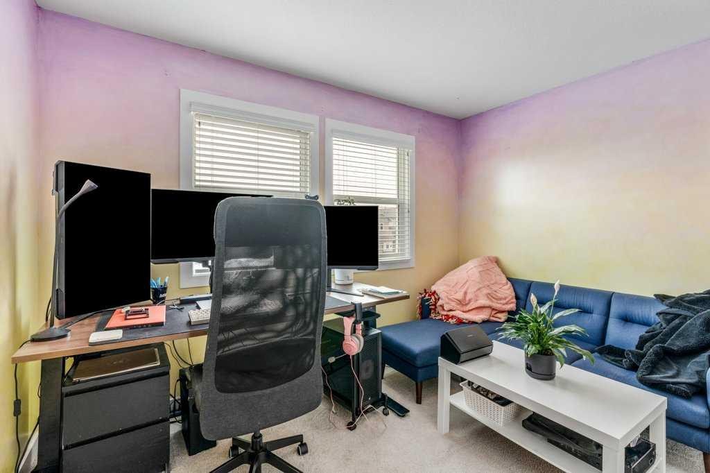 855 Miners Boulevard West, Lethbridge, AB - Indoor Photo Showing Office
