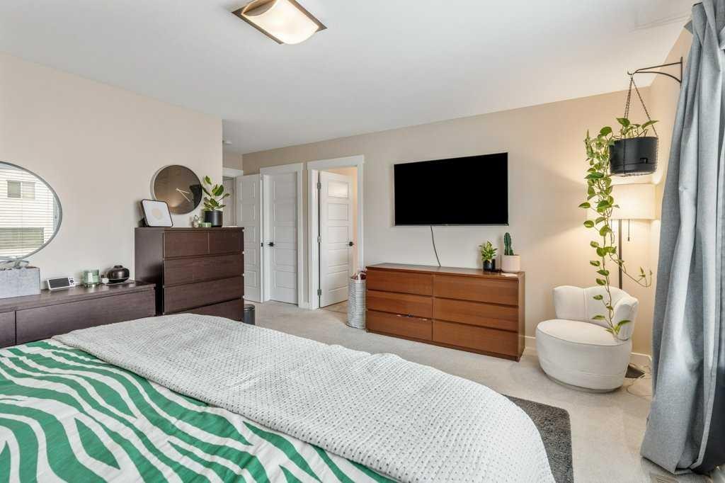 855 Miners Boulevard West, Lethbridge, AB - Indoor Photo Showing Bedroom