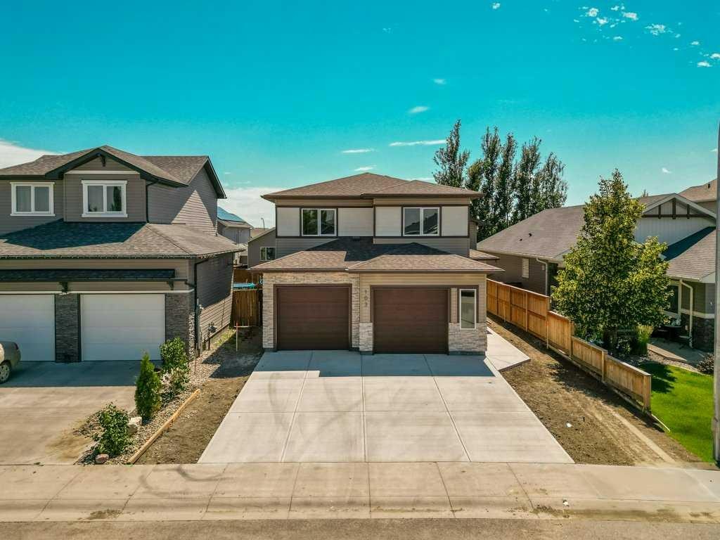 103 Riverford Close West, Lethbridge, AB - Outdoor With Facade
