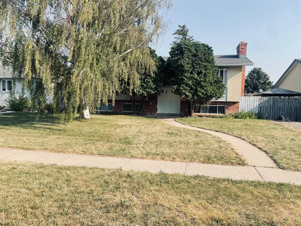 36 Park Meadows Boulevard North, Lethbridge, AB - Outdoor