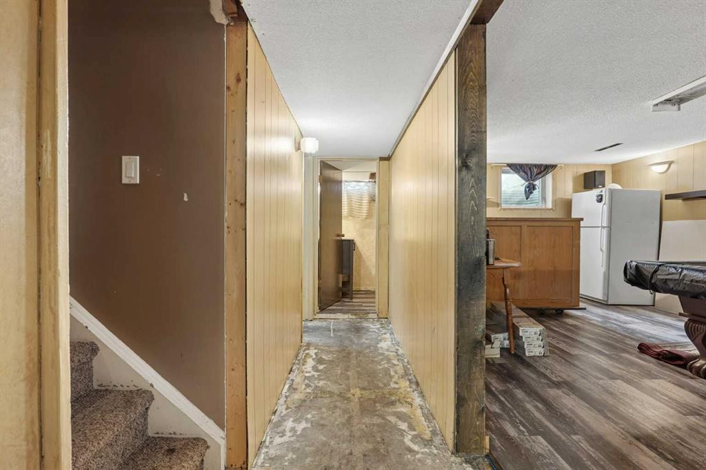 2610 11 Avenue North, Lethbridge, AB - Indoor Photo Showing Other Room