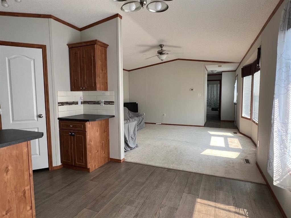 4002 Seasons Boulevard, Coaldale, AB - Indoor Photo Showing Other Room