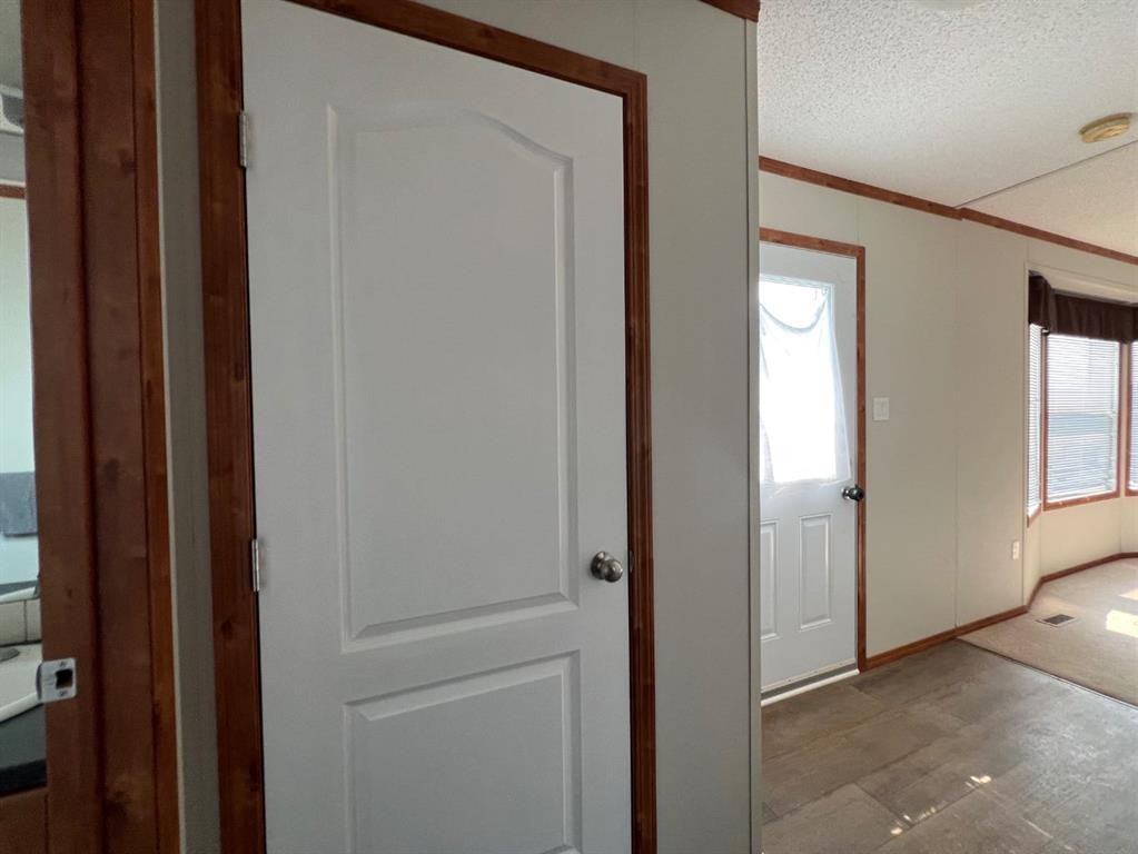 4002 Seasons Boulevard, Coaldale, AB - Indoor Photo Showing Other Room