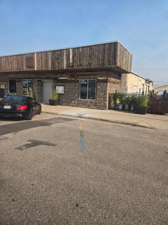 1263 2 Avenue South, Lethbridge, AB