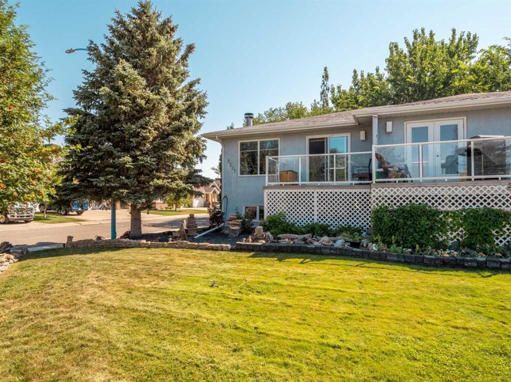 2501 & 2503 24 Street, Coaldale, AB - Outdoor With Deck Patio Veranda