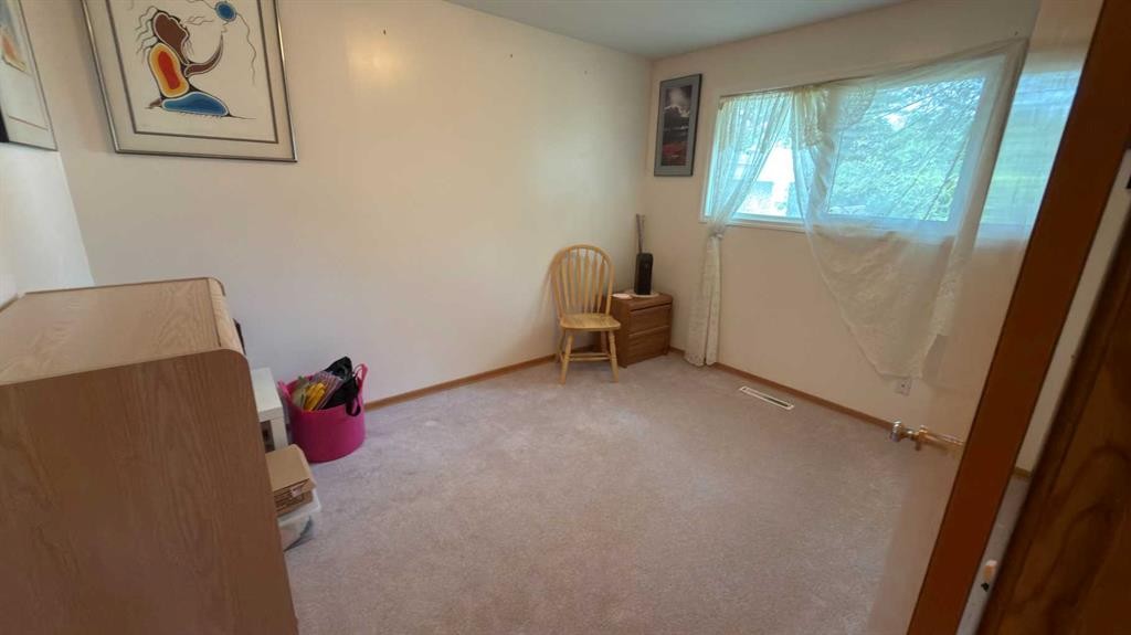 2128 22 Street, Coaldale, AB - Indoor Photo Showing Other Room