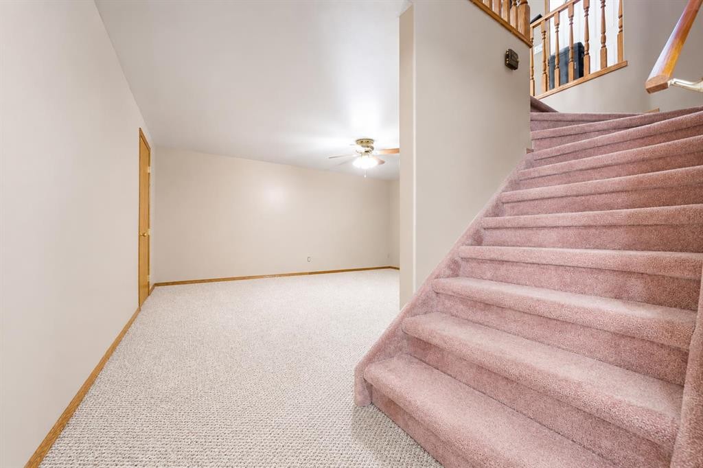 4129 55 Street, Taber, AB - Indoor Photo Showing Other Room