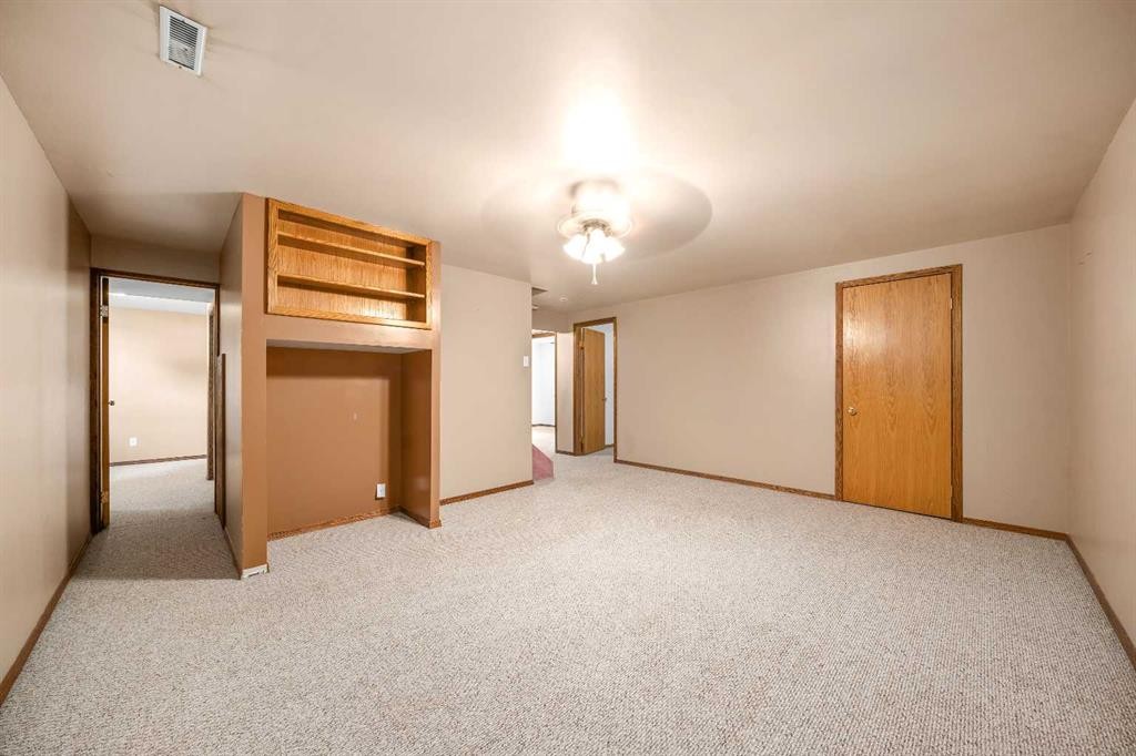 4129 55 Street, Taber, AB - Indoor Photo Showing Other Room