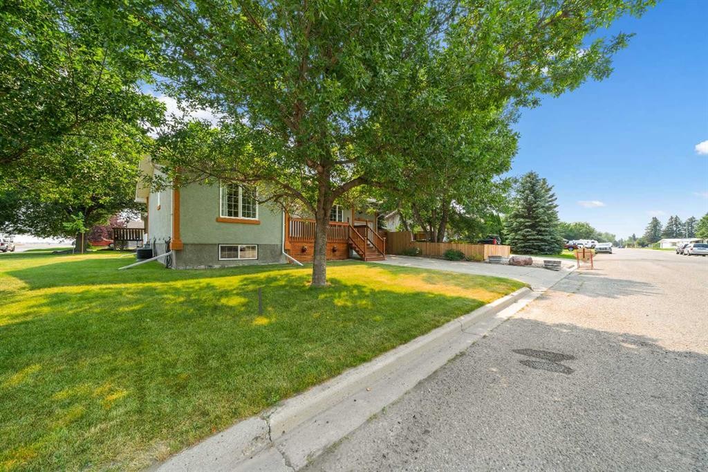 4129 55 Street, Taber, AB - Outdoor