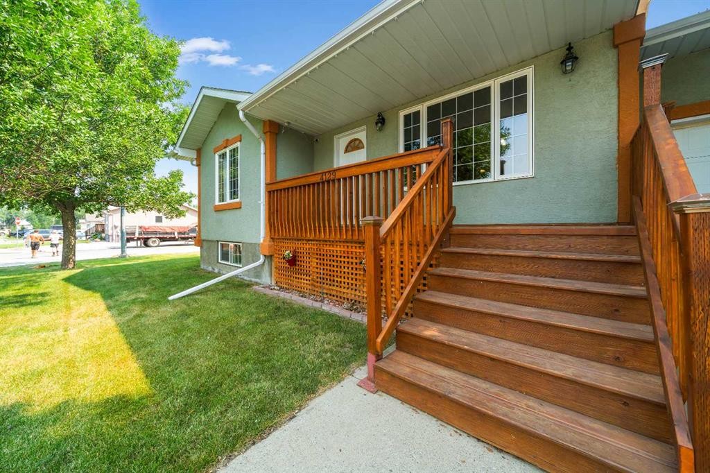 4129 55 Street, Taber, AB - Outdoor With Exterior