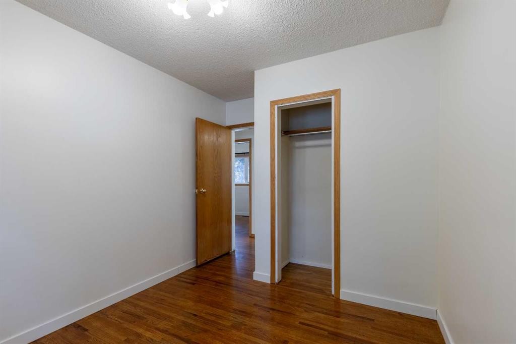 1005 17 Street North, Lethbridge, AB - Indoor Photo Showing Other Room