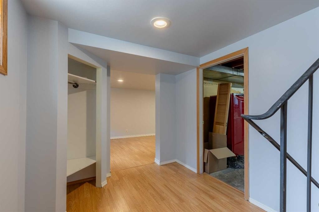 1005 17 Street North, Lethbridge, AB - Indoor Photo Showing Other Room