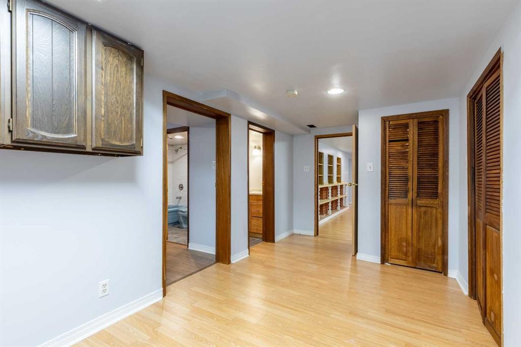 1005 17 Street North, Lethbridge, AB - Indoor Photo Showing Other Room