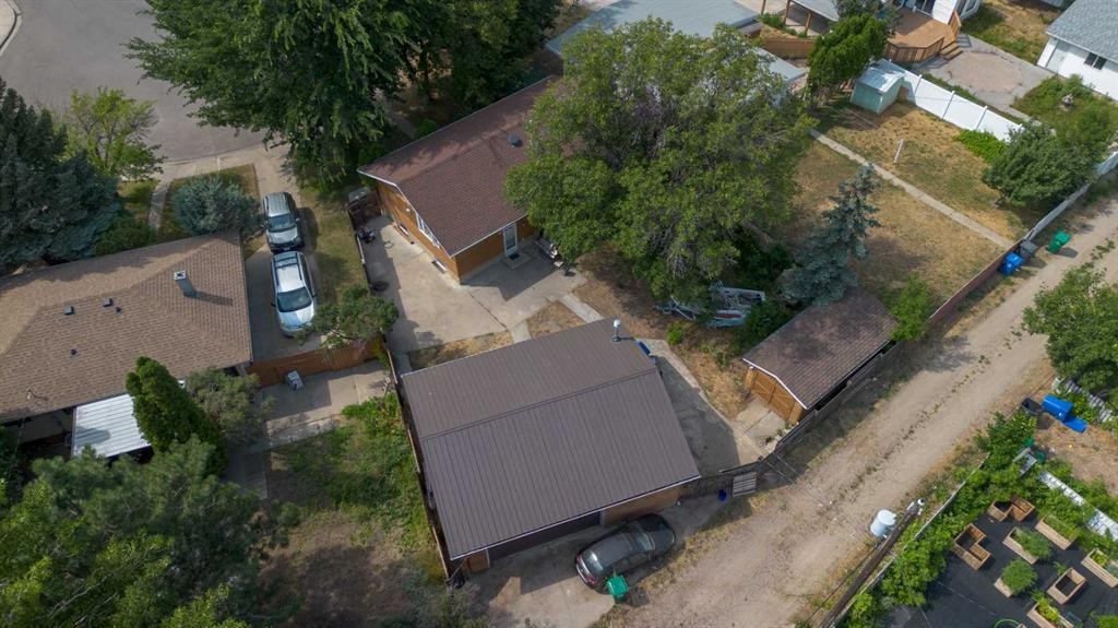 1005 17 Street North, Lethbridge, AB - Outdoor With View