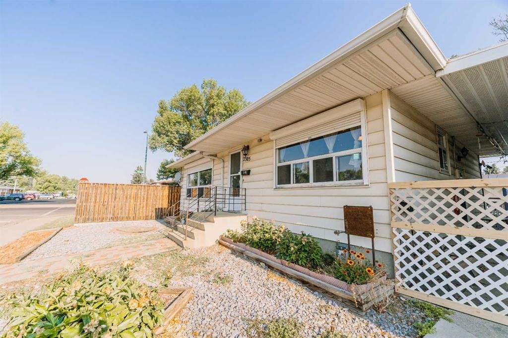 2305 7 Avenue North, Lethbridge, AB - Outdoor