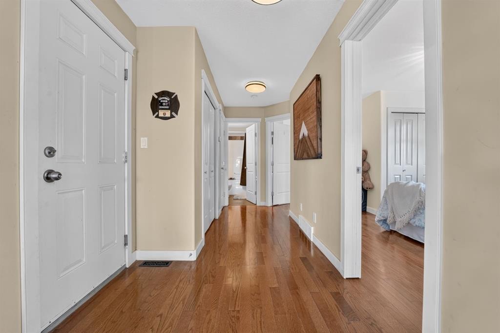 65004 Range Road 19-5, Stirling, AB - Indoor Photo Showing Other Room