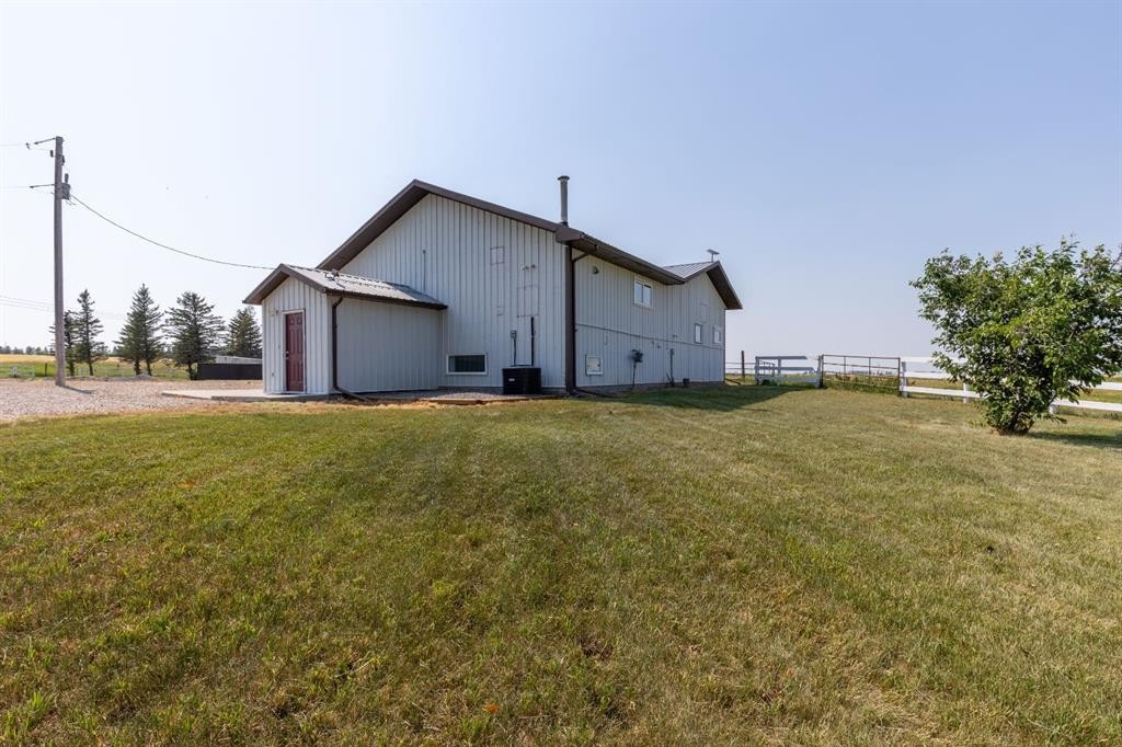204004 Twp Rd 6-4, Raymond, AB - Outdoor