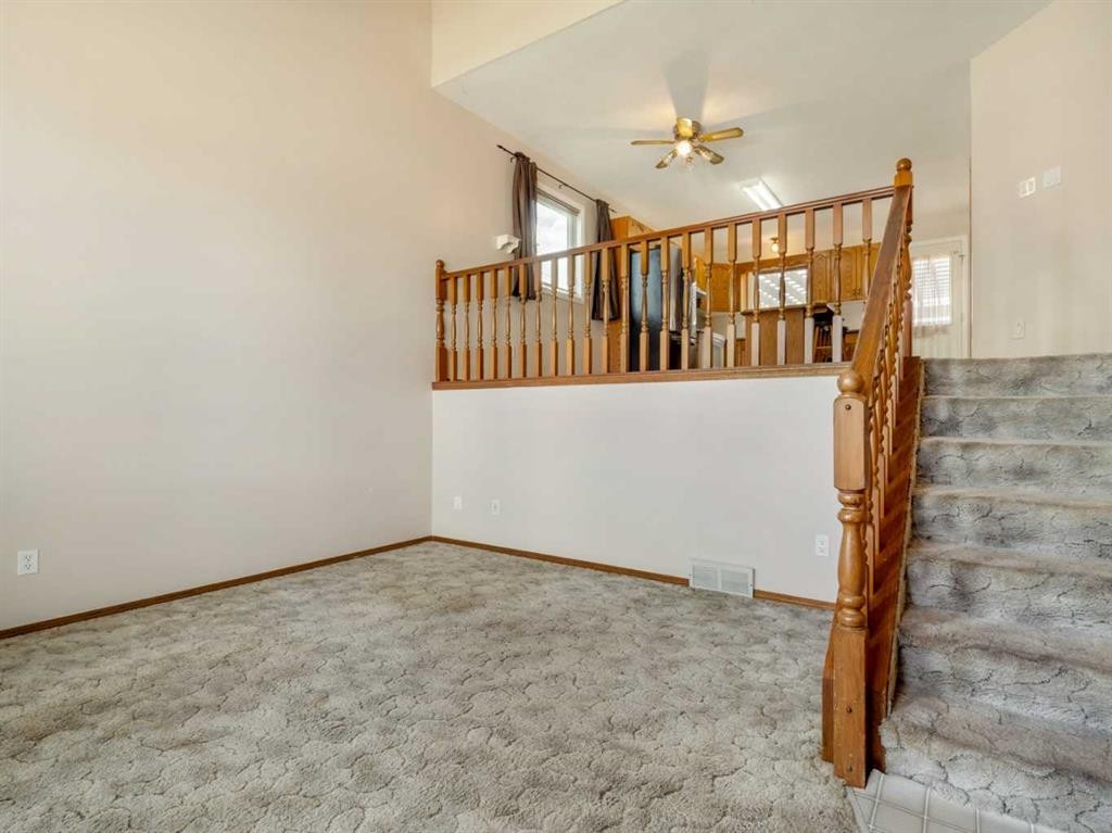 122 Spruce Drive, Coalhurst, AB - Indoor Photo Showing Other Room