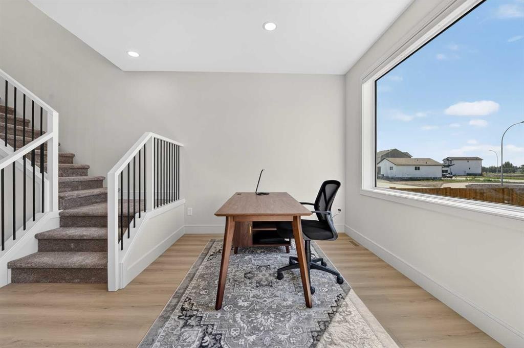 2603 16 Avenue, Coaldale, AB - Indoor Photo Showing Office