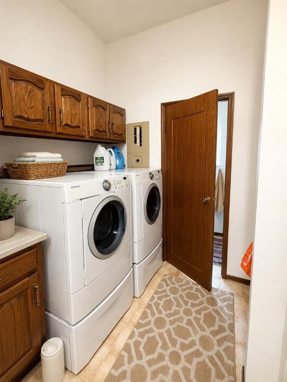 220075 54, Magrath, AB - Indoor Photo Showing Laundry Room