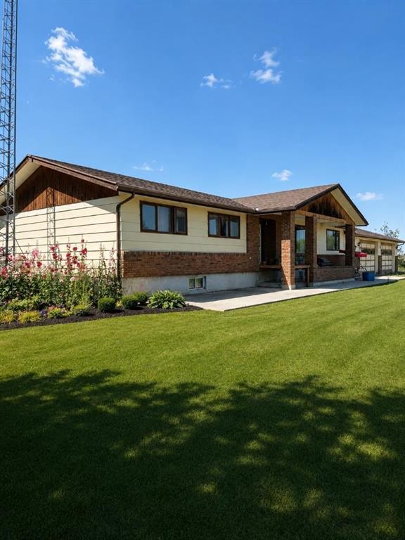 220075 54, Magrath, AB - Outdoor